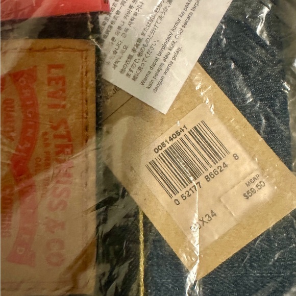 Levi's 514 Straight Fit Jeans - Dark Blue - Picture 3 of 3